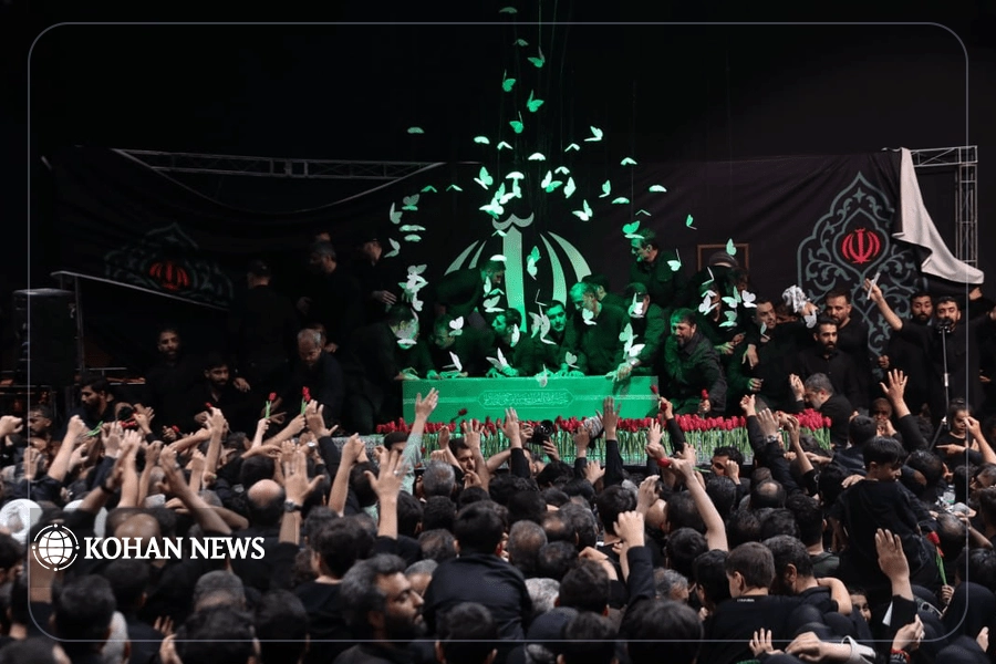 بازگشت پیکر رهبر شهید انقلاب به خانه؛ وداع در میان اشک خانواده‌های شهدا