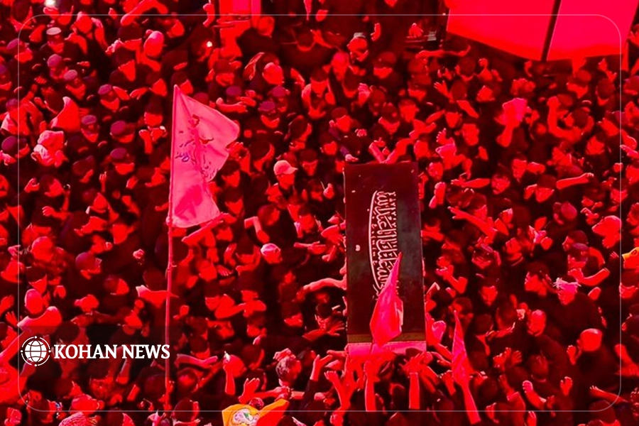 ورود پیکر مطهر رهبر شهید انقلاب به حرم امام حسین (ع)